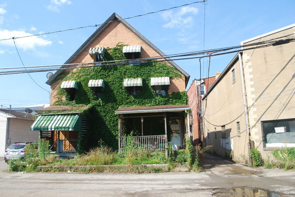 Diamond Way Blighted Property